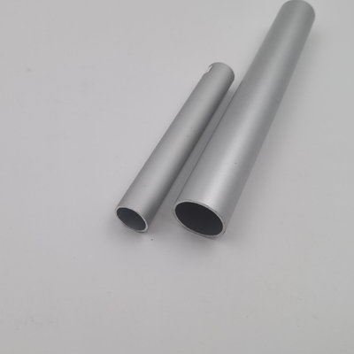پروفیل های لوله آلومینیومی اکسترود شده ISO 14001 مستطیل شکل گرد 40 x 40